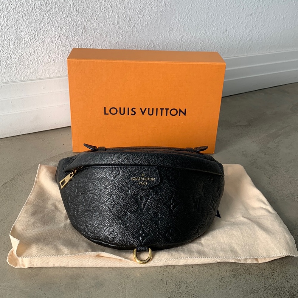 SOLD! ๐ฆ Louis Vuitton Monogram Empreinte Bumbag - Picture 2 of 12